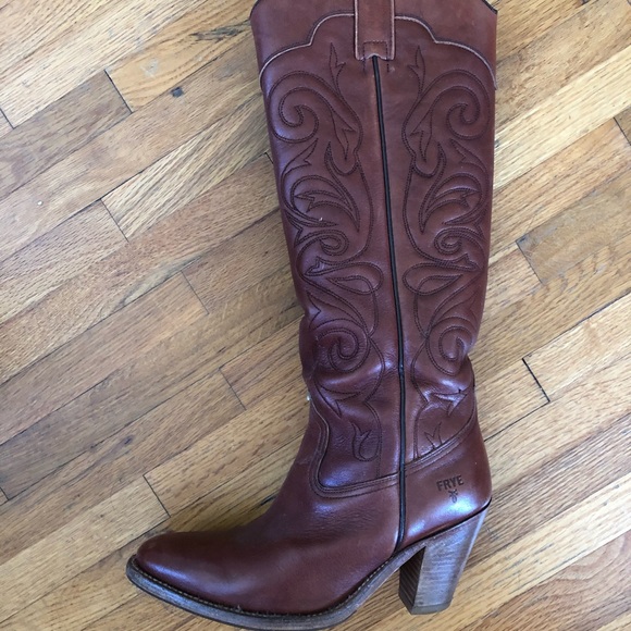 COPY - FRYE WOMENS COWBOY BOOTS - Picture 3 of 3